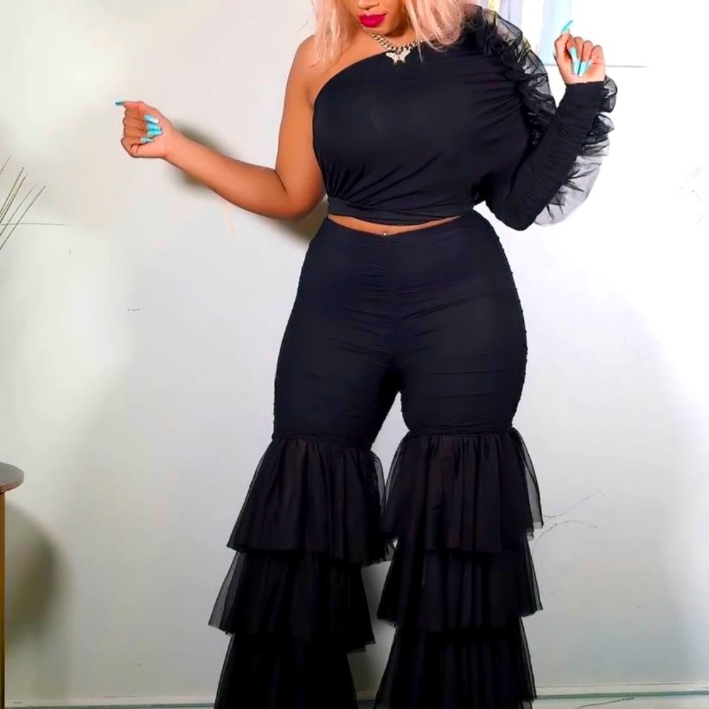 Black mess set